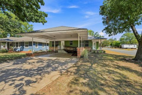 901 W Hanna Street, Denison, TX 75020 — photo 2