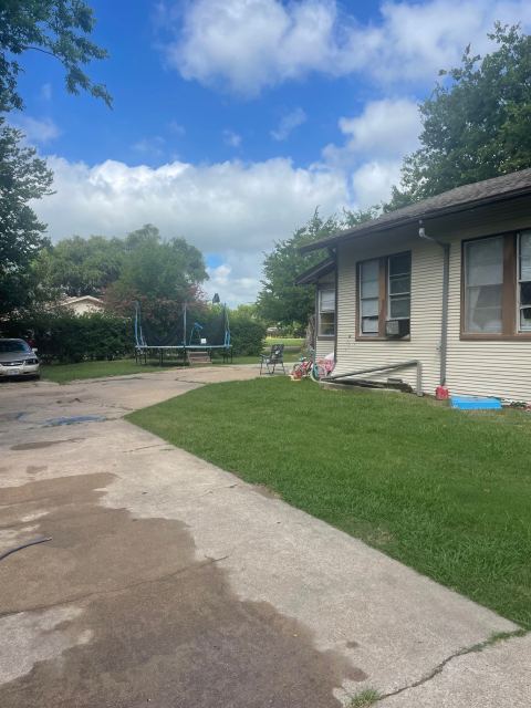 918 W Angeline Street, Groesbeck, TX 76642 — photo 3