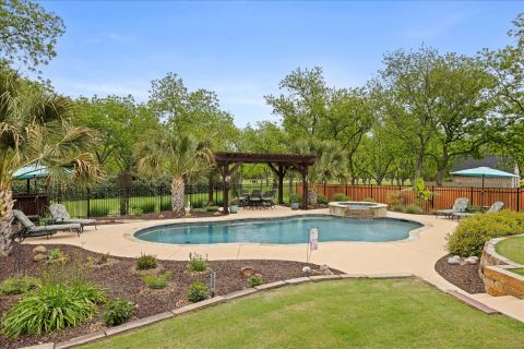 7404 Fox Fire Court, Granbury, TX 76049 — photo 3