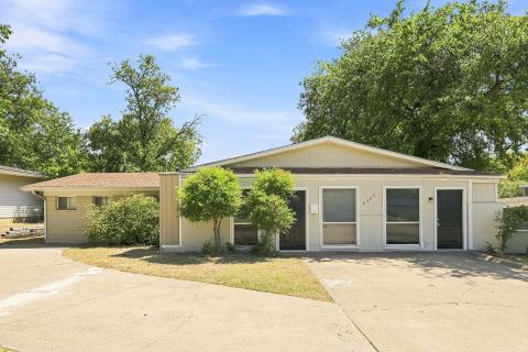 5233 Trail Lake Drive, Fort Worth