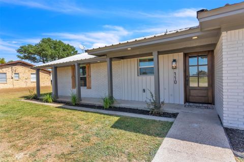 110 Twin Circle, Wortham, TX 76693 — photo 3