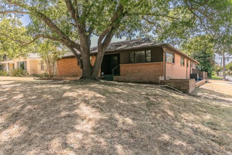 2900 Ryan Place Drive, Fort Worth, TX 76110 — photo 3