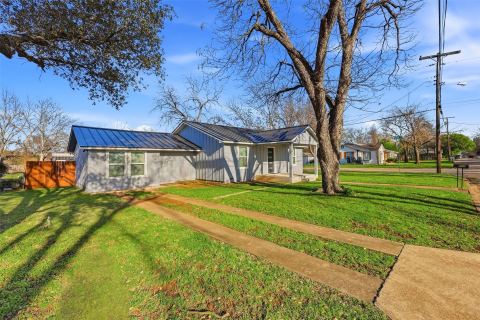502 Madison Street, Cleburne, TX 76033 — photo 3