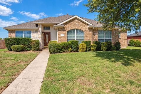 1445 Gatlinburg Circle, DeSoto