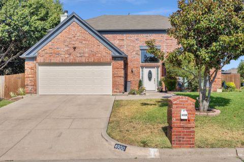 4900 Hibiscus Drive, Arlington, TX 76018 — photo 2