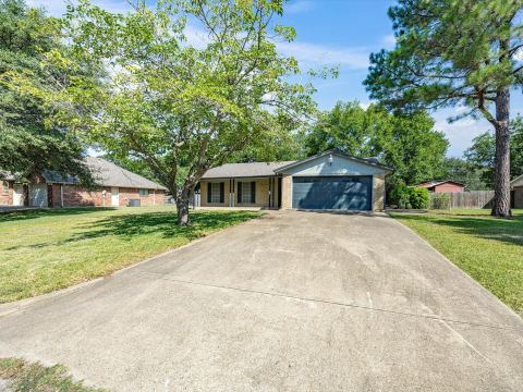 613 Cooper Street, Ennis, TX 75119 — photo 3