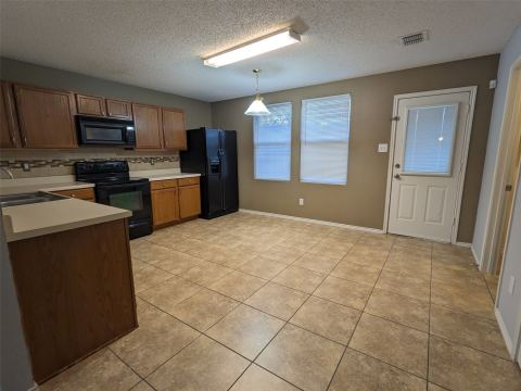 16424 Red River Lane, Fort Worth, TX 76247 — photo 2