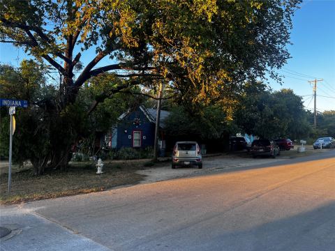 902 N 9th Street, Midlothian