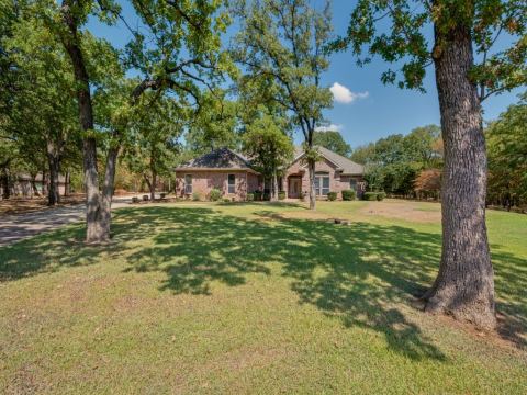5600 Bridle Path, Aubrey, TX 76227 — photo 2