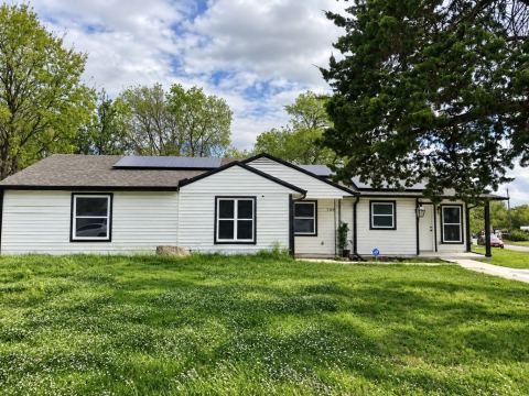 709 SW Dallas Street, Grand Prairie