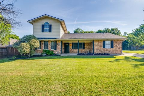 110 Weaver Street, Forney