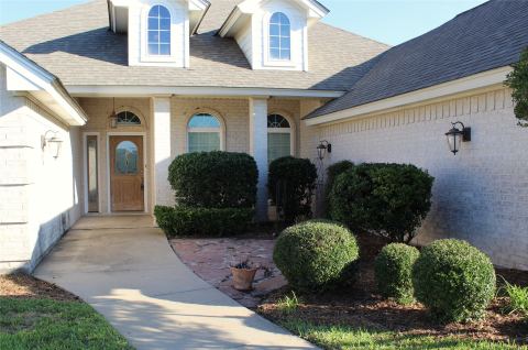 1405 Parkwood Court, Stephenville, TX 76401 — photo 3
