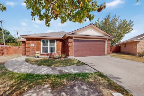 609 Haymeadow Drive, Wylie