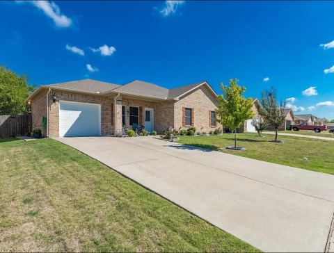 4812 Jefferson Street, Greenville, TX 75401 — photo 2