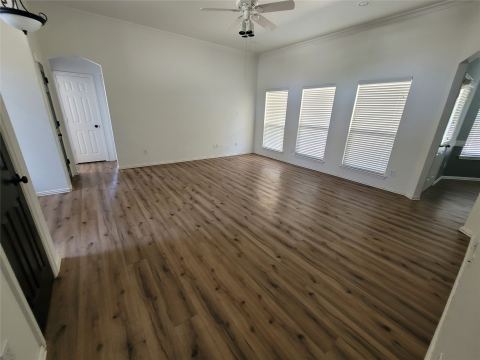 205 Willow Creek Drive, Weatherford, TX 76085 — photo 3