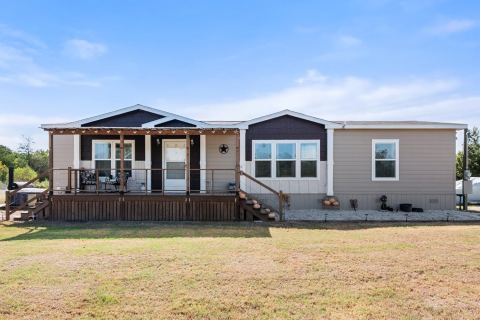 822 SE County Road 3100, Corsicana
