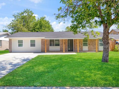 1213 Fairmont Street, Irving, TX 75062 — photo 2