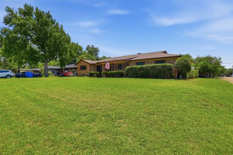 1117 Sheridan Lane, Cleburne, TX 76033 — photo 3