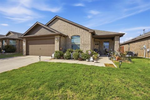 821 Rutherford Drive, Crowley, TX 76036 — photo 3