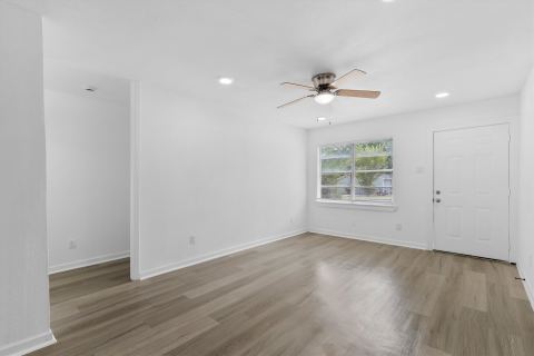 3835 Lovingood Drive, Dallas, TX 75241 — photo 2
