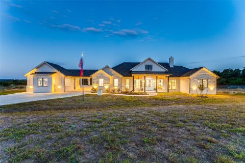 212 Dan Russell Bend, Weatherford