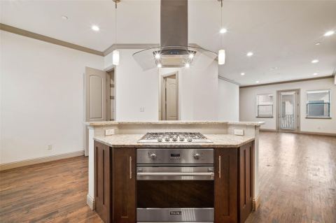 3142 Ross Avenue 4, Dallas