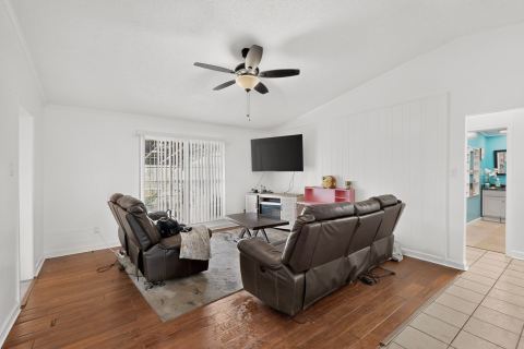 2038 Lamont Drive, Garland, TX 75040 — photo 2