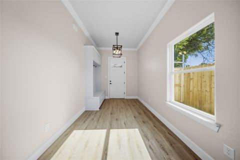 1818 E Tucker Street, Fort Worth, TX 76104 — photo 3
