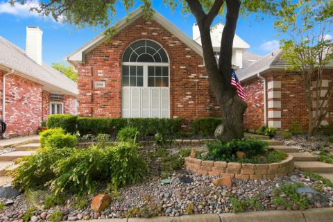528 Chateau Trail, Arlington