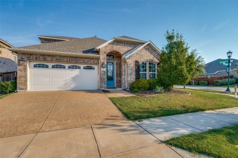 629 Wilmington Lane, Aubrey