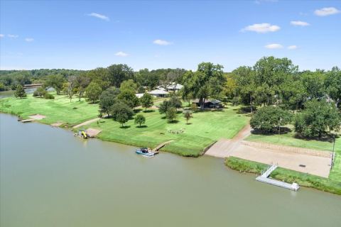 172 Brazos Point Drive, Waco, TX 76705 — photo 3