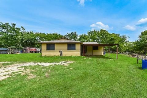 17091 County Road 339, Terrell