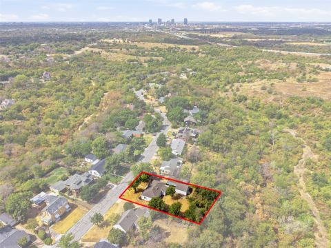 4005 Medford Road, Fort Worth, TX 76103 — photo 3