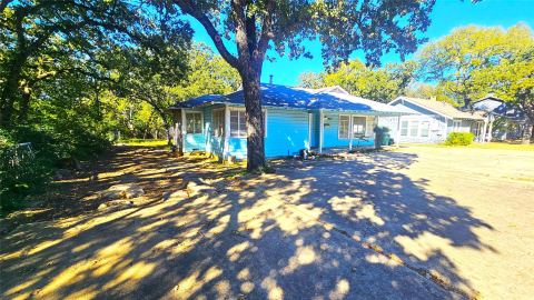 2621 N Locust Street, Denton, TX 76209 — photo 2