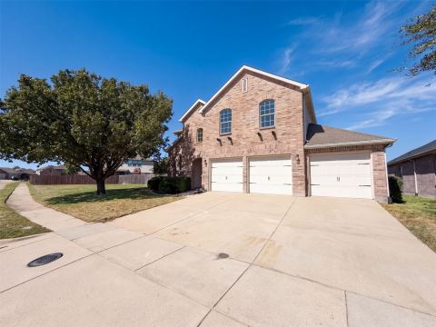 2030 Uvalde Drive, Forney