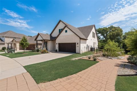 558 Torrey Pines Circle, Heath