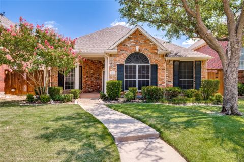 4582 ROCK CREEK Lane, Frisco, TX 75034 — photo 2
