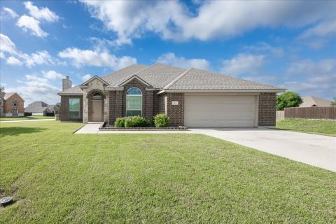 304 Hardeman Boulevard, Justin, TX 76247 — photo 3