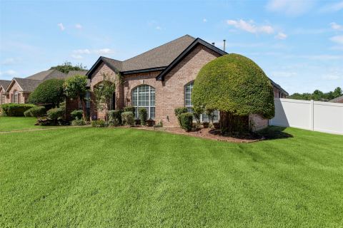 517 Quick Silver Drive, DeSoto, TX 75115 — photo 2