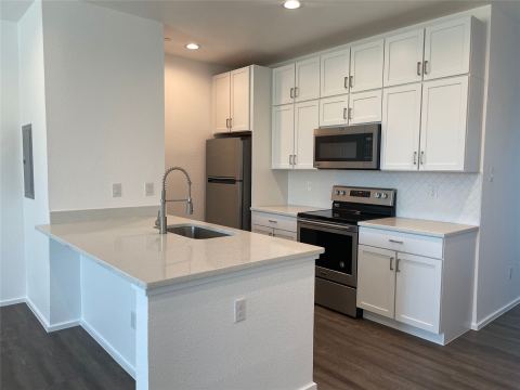 3275 Dallas Street 305, Dallas, TX 75210 — photo 3