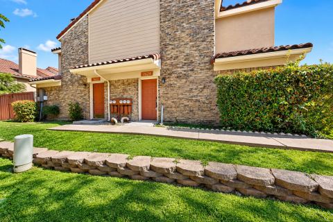 2624 Piedras, Irving