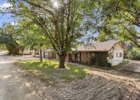 250 Bluegrass, Whitney, TX 76692 — photo 2