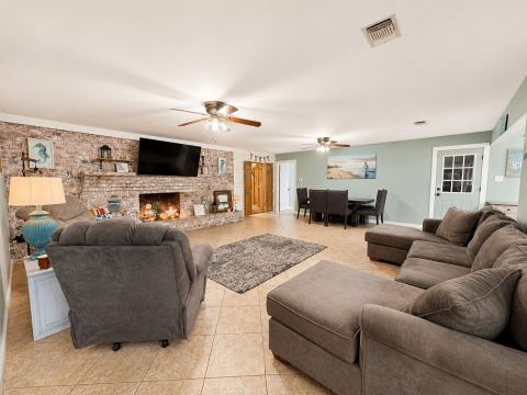 321 Merrell Drive, Sulphur Springs, TX 75482 — photo 3