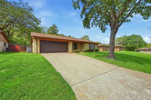 2403 Caprice Avenue, Denison, TX 75020 — photo 3