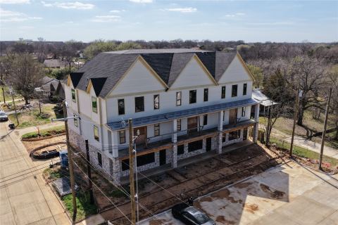 299 301 303 W Oak Street, Mansfield, TX 76063 — photo 2