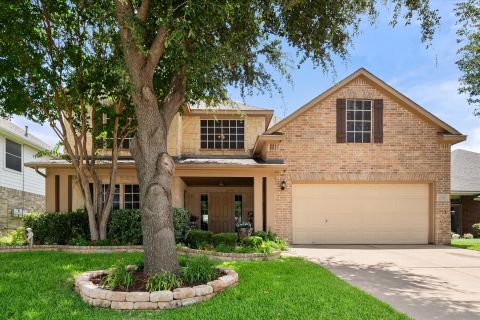 2739 Ferdinand, Grand Prairie