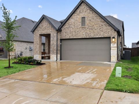 4327 Anglers Way, Royse City