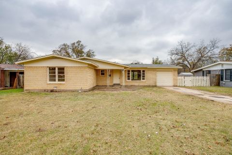 4315 Mackey Drive, North Richland Hills