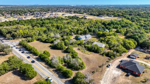 1922 W Pleasant Run Road, DeSoto