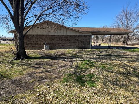 1118 E 13th Avenue, Corsicana, TX 75110 — photo 3